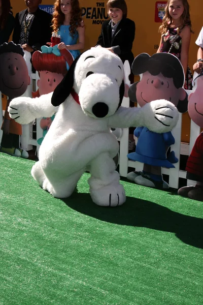 Snoopy w filmie orzeszki ziemne — Zdjęcie stockowe