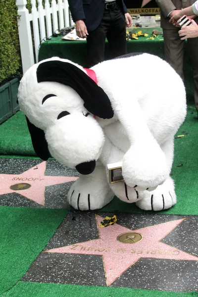 Snoopy on Hollywood Walk of Fame — Stockfoto