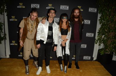 DNCE music band