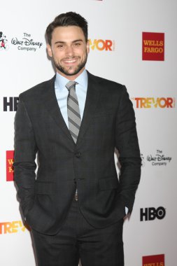 Jack Falahee - aktör