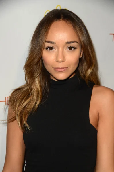 Ashley madekwe - aktorka — Zdjęcie stockowe