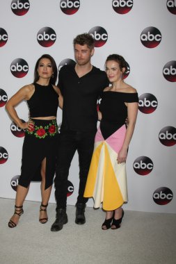 Ming-Na Wen, Luke Mitchell, Elizabeth Henstridge