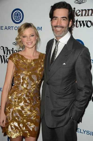 Amy Smart, Carter Oosterhouse — Stock Photo, Image