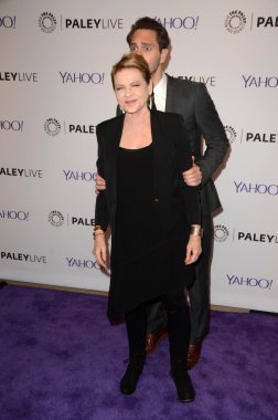 Dianne Wiest, Thomas Sadoski