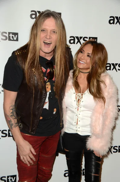 Sebastian Bach, wife — Stock Photo, Image