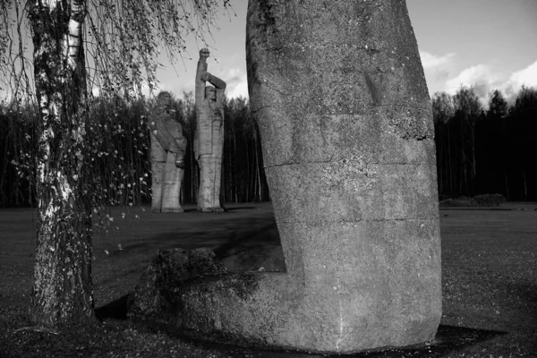 Salaspils Latvia Novembro Salaspils Memorial Ensemble Esculturas Concreto Escala Monumental — Fotografia de Stock