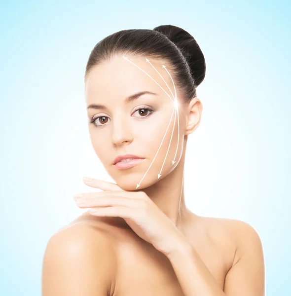 Beauty portrait of young, attractive and healthy brunette woman — Stock Photo, Image