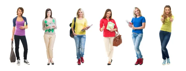 Groep van mooie vrouwelijke studenten op geïsoleerde achtergrond — Stockfoto