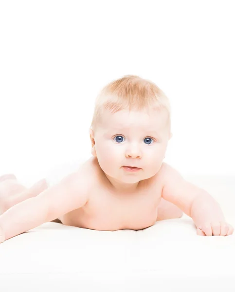 Portrait d'un bébé sourire mignon rampant — Photo