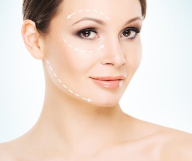 Çekici, genç ve kadın o okları ile Spa portresi