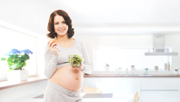 Woman expecting baby — Stock Photo, Image
