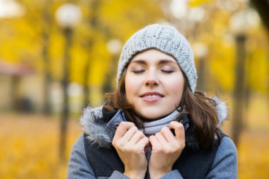 genç ve güzel kız