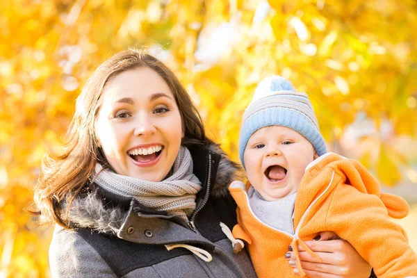 Mother and her toddler son — Stock Photo, Image