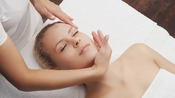 Young Beautiful Healthy Woman Massaging Salon Traditional Face Massage Therapy — Stock Photo, Image