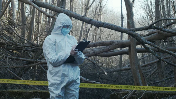 Los Detectives Están Recogiendo Pruebas Una Escena Del Crimen Los — Foto de Stock