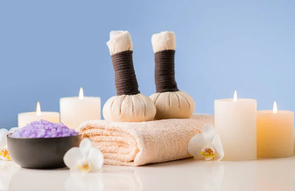 Spa achtergrond samenstelling. Massage, oosterse therapie, welzijn en meditatie concept. — Stockfoto