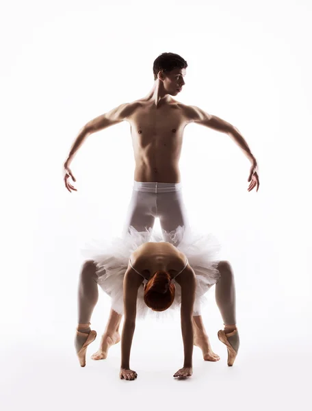 Bailarines de ballet deportivos — Foto de Stock