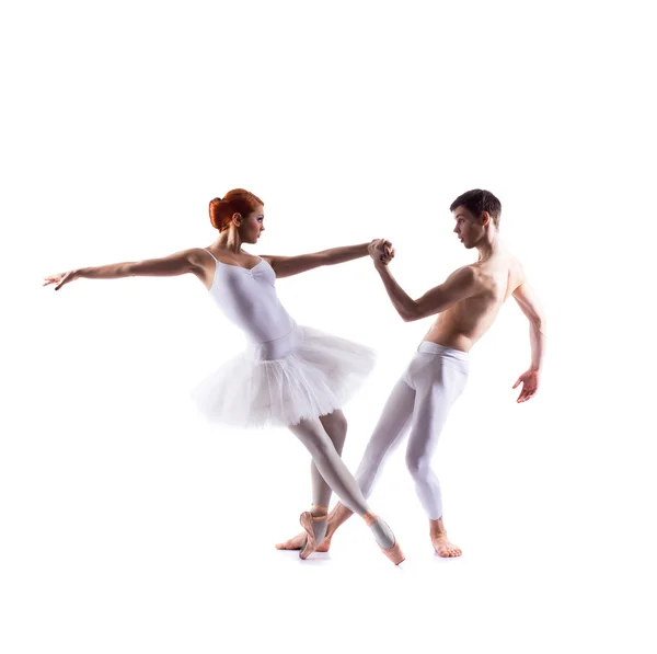 Para tancerzy baletowych młodych — Zdjęcie stockowe