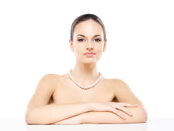 Beautiful woman with pearl necklace — Stock Photo, Image