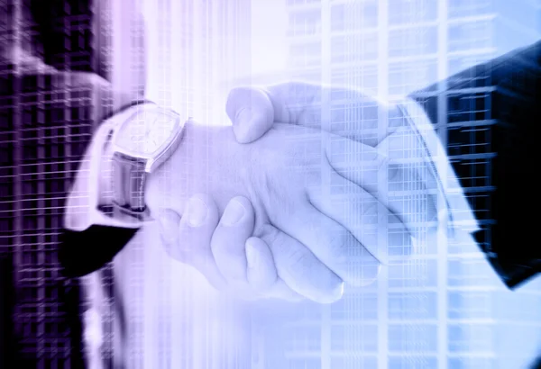 ビジネスマン握手の二重露光 — ストック写真