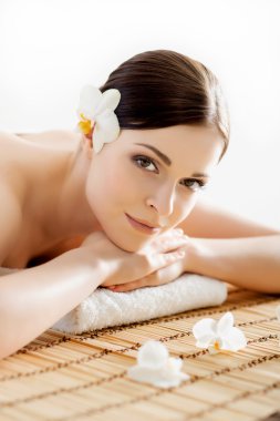 Spa masaj yordamı kadında