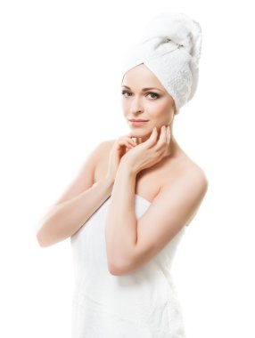 Havluya sarılmış kadın