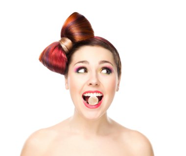 yay saç kesimi ile Jöle yeme kız