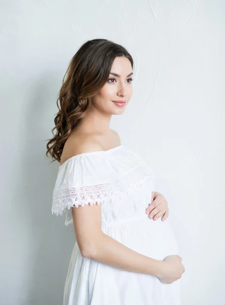 Beautiful pregnant woman — Stock Photo, Image