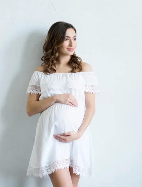 Beautiful pregnant woman — Stock Photo, Image