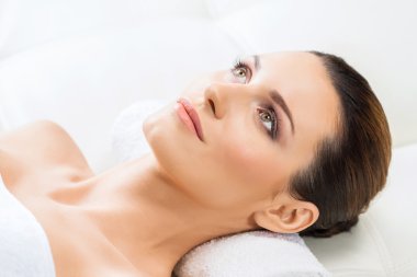 Mat masaj salon döşeme kadın