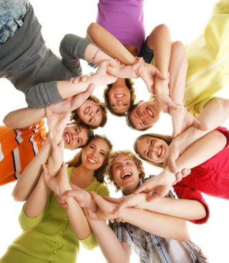 gülümseyen genç grup
