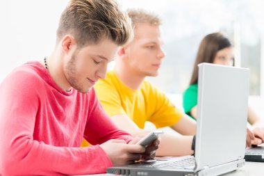 SMS programlama ders yazma öğrenci