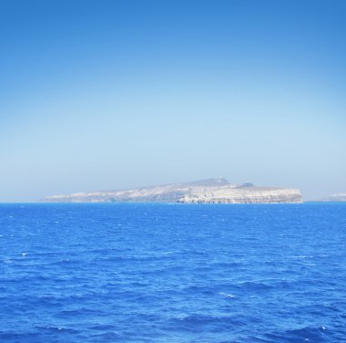 Güzel ve huzurlu Akdeniz Adaları ile görünümünü arka plan üzerinde.