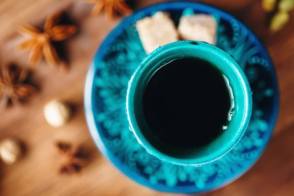 Boisson chaude avec différentes épices — Photo