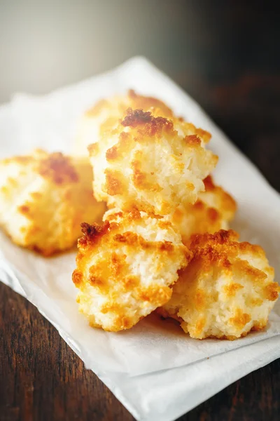 Frisch gebackene Kokosnuss-Plätzchen — Stockfoto