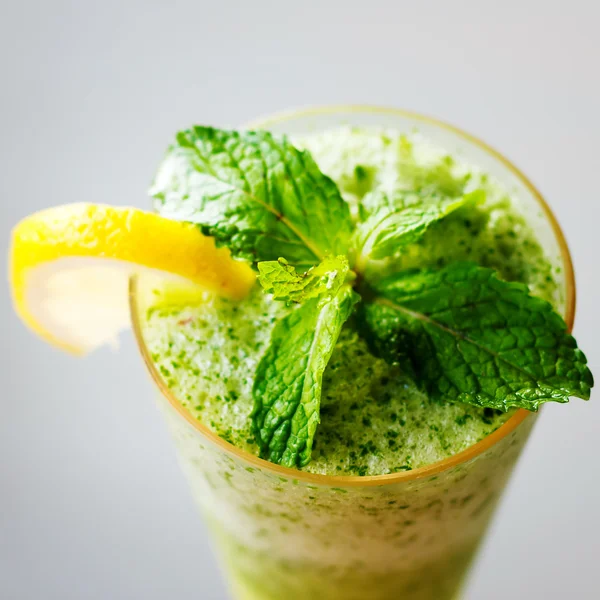 Mojito cocktail close up — Stock Photo, Image