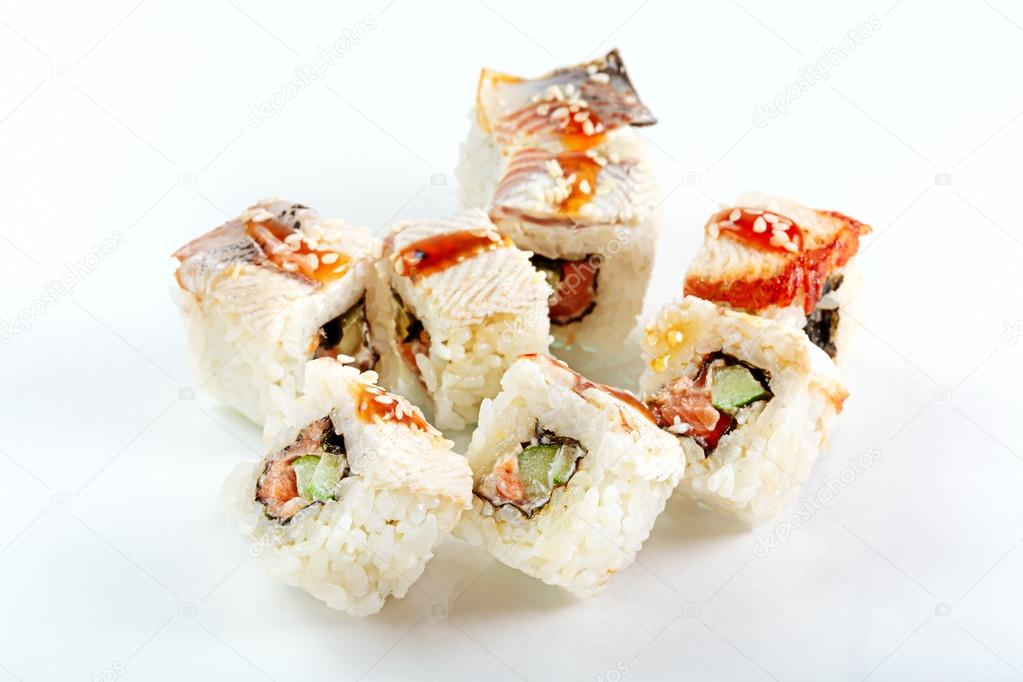Roll with eel, salmon and cucumber