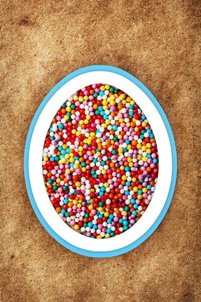 Fondo colorido de Pascua con diferentes dulces —  Fotos de Stock