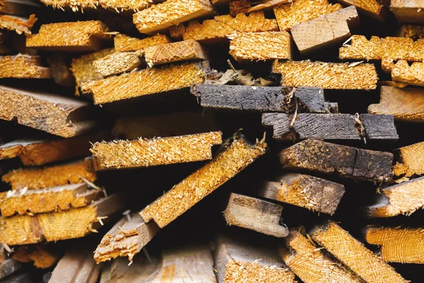 Hromada dřevěných tyčí — Stock fotografie