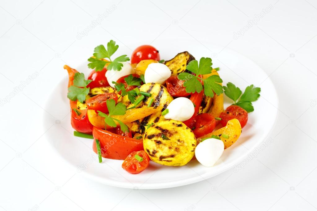 Grilled vegetables with mozzarella cheese