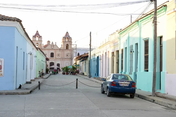 A igreja Carmen em Camaguey colonial — Fotografia de Stock