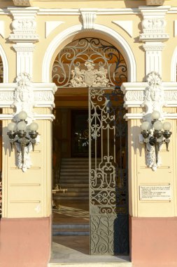 Santiago de Cuba, sömürge sarayın giriş kapısı