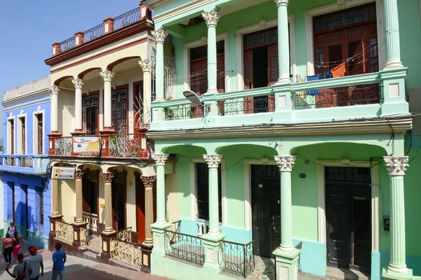 Koloniale huizen in Santiago de Cuba, Cuba — Stockfoto