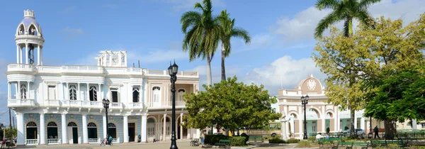 Kubánský koloniální architektura na staré město Cienfuegos, Kuba — Stock fotografie