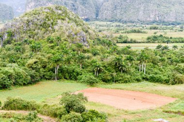 Yatay, mogotes Vinales Vadisi üzerinden panoramik görünüm