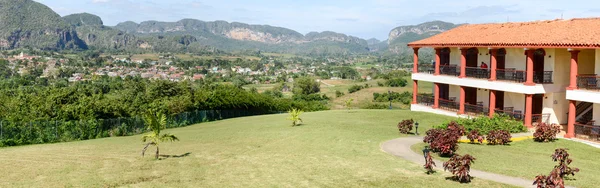 Ciudad y valle de Vinales, Cuba — Foto de Stock