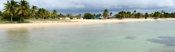 A praia de areia chamada Playa Giron em Cuba — Fotografia de Stock