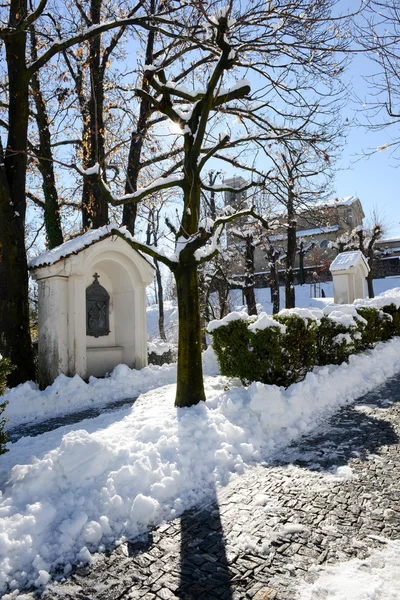 A igreja em Breganzona perto de Lugano na Suíça — Fotografia de Stock