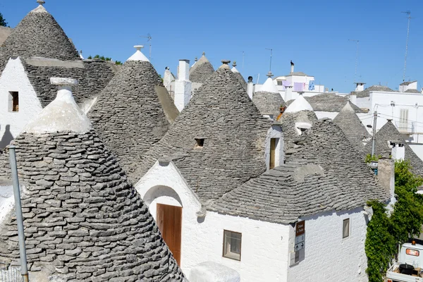 Alberobello stad met trulli huizen — Stockfoto