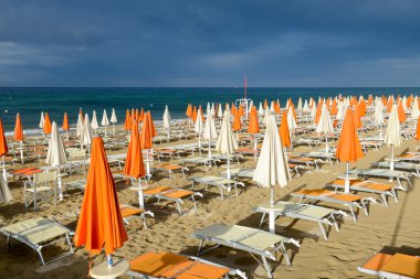 Torre Canne sahilinde adam